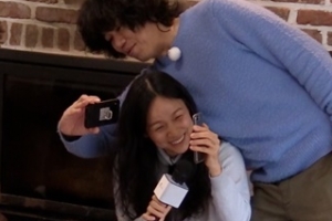 ‘효리네 민박2’ 이효리 윤아, 옥주현 소환해 ‘블루레인’ 열창 “뭉클”