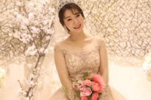 ‘시집가는 날’ 안소미 결혼식 본식 사진 공개...미녀 개그우먼 총출동