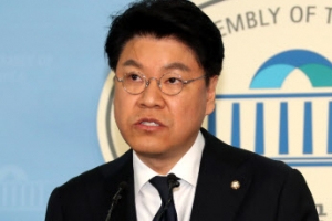 “김경수 기자회견, 문자 공개하면 될 일”…자유한국당, 검찰 수사 촉구