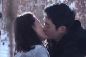 ‘예쁜 누나’ 정해인♥손예진, 실제 연인 같은 키스신 메이킹 ‘두근’