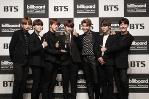 방탄소년단 측 “해외 공연 중 팬 권리 침해...사실 확인 후 법적조치”