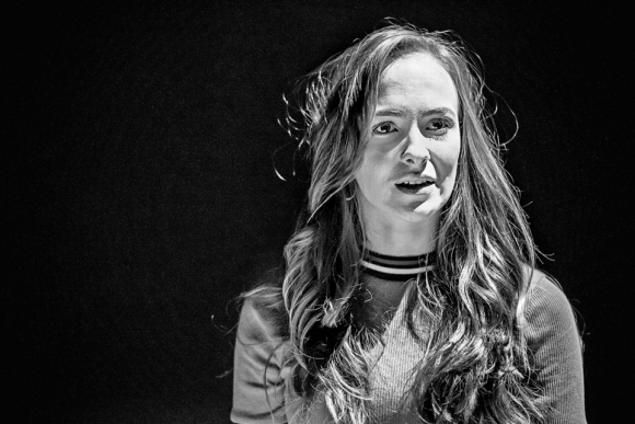 체코 알레한드로 페르난데스 알멘드라스 감독의 블랙코미디 ‘우리의 최선’. 전주국제영화제 조직위원회 제공