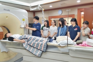 성동 의료 진로체험 확대…올핸 나도 ‘메디컬 톱’