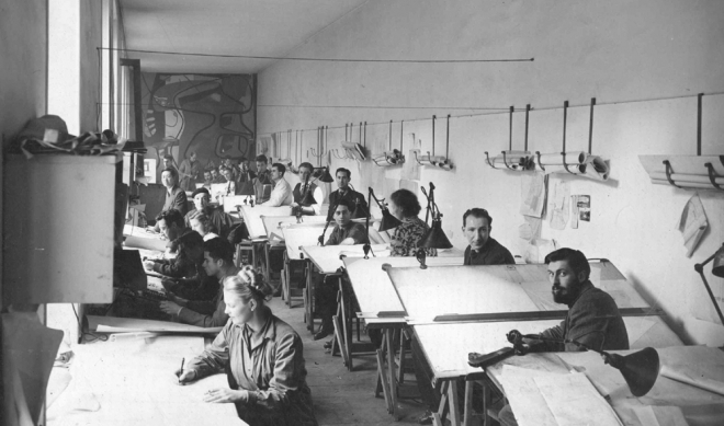 르 코르뷔지에 아틀리에는 사용하지 않던 예수회 수도원 2층 한쪽 복도를 막아 사용했다. 길이 41m로 천정 높이는 4m로 높은데 비해 폭은 3.5m로 좁다. 안양문화예술재단 제공