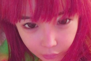 박봄 근황, 과감히 드러낸 민낯 ‘날렵 V라인’