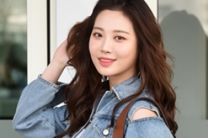 걸스데이 유라, 인천공항 포착 ‘감탄 나오는 패션 센스’
