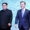 [서울포토] 문재인 대통령-北 김정은 위원장, 기념촬영 마치고 자리로