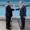 판문점 선언 ‘비핵화’ 첫 명시… 10·4선언 사업 추진 약속