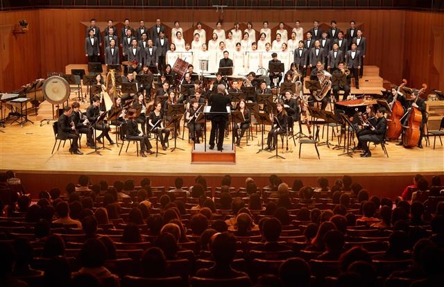 정상급 지휘자와 오케스트라가 참여하는 ‘한화와 함께하는 2018 교향악 축제’. 한화 제공