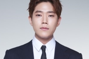 동하 입대 “성숙한 모습으로 돌아올 것..응원 부탁드린다”