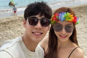 정아♥정창영 신혼여행 근황, 와이키키 해변에서 ‘꿀 떨어지네~’