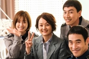 ‘라이브’ 마지막 촬영 현장 공개..정유미 “함께할 수 있어 영광”