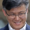 ‘만기출소’ 정호성, 박근혜 특활비 재판 증언 거부 “가장 깨끗한 분”