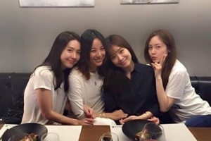 핑클 이효리X옥주현X성유리X이진...데뷔 20주년 기념 제주도 여행 ‘대박’