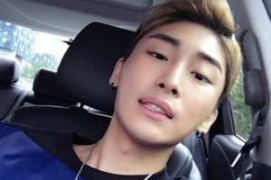 ‘픽미’ 작곡가 맥시마이트, 대마초에 이어 여자친구 폭행으로 입건