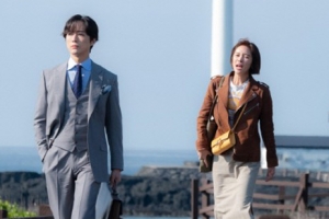 ‘훈남정음’ 남궁민X황정음, 커플 스틸 공개 ‘운명적인 만남’