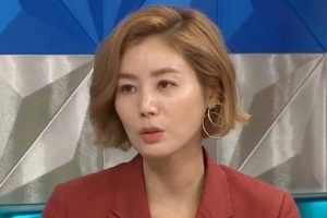 ‘라스’ 김성령, 20대 몸매 비결 “운동하다 힘들어도 끝을 본다”