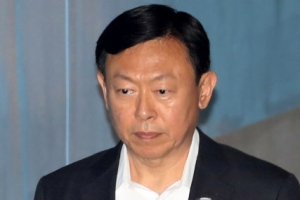 [포토] 신동빈 롯데그룹 회장, 항소심 첫 공판 출석