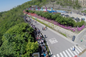 올들어 광명동굴 관광객 30만명 찾아 수입 21억원
