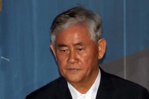 검찰 “반성 없이 죄 덮기에 급급”…최경환에 8년 구형