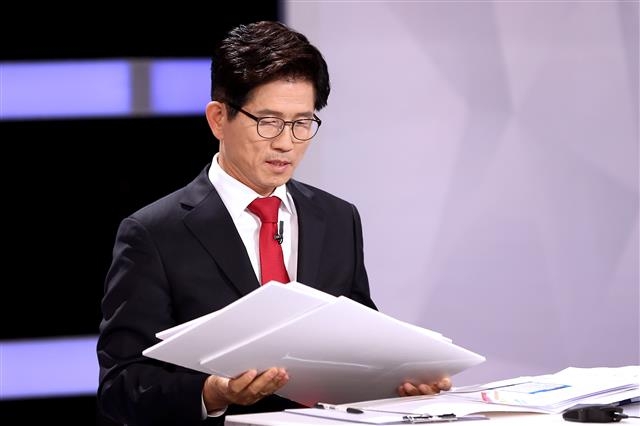 토론 준비하는 김문수 후보 