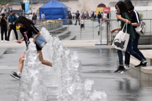 낮 기온 30도...6월 시작과 함께 초여름 날씨도 스타트
