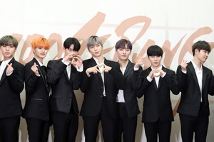 워너원 소속사, YMC→스윙 엔터로 변경 “지원에 총력”