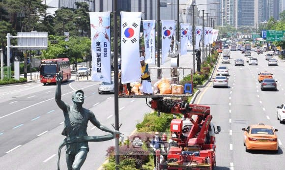 호국영령의 희생정신을 기리며