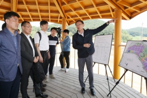 [생각나눔] 1만 2000개 상생 일자리 vs 임금 하향 평준화한 ‘중규직’