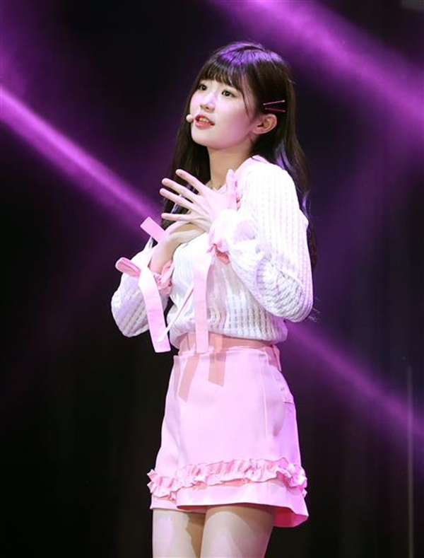 프로미스나인 송하영