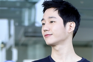 “패션까지 잘생김” 정해인, 공항 밝힌 ‘심쿵’ 외모