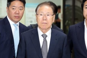 같은 날 법정서 엇갈린 MB와 MB 집사