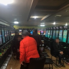 부산경찰청 풍속수사팀은 게임산업진흥에 관한 법률 위반 혐의로 불법 오락실을 운영한 실제 주인 이모(56) 씨 등 3명을 구속하고 종업원 5명을 불구속 입건했다고 12일 밝혔다.<부산경찰청제공>