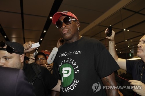 12일 싱가포르를 찾은 미국프로농구(NBA) 스타 출신인 데니스 로드먼[AP=연합뉴스]