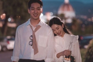 B1A4 바로, 여동생과 함께 한 유럽여행 사진 공개 ‘다정한 분위기’