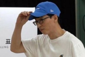 민경욱, 유재석 비판 글 공유했다 삭제 ‘투표소 사진이 왜?’