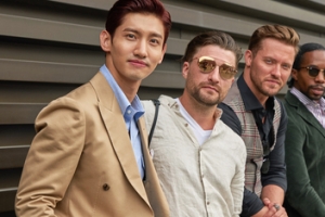 동방신기 최강창민, 韓 최초 프라다 컬렉션 참석 ‘밀라노 빛낸 비주얼’