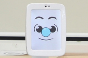 군포시, 인공지능 로봇 ‘실벗’ 활용한 치매 예방 프로그램 운영