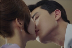 ‘김비서’ 박서준, ♥ 박민영에 “김비서 흔들고 싶어” 심쿵 밀당 키스