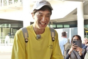 ‘런닝맨’ 이광수, 영국 공항서 뜻밖의 인기 “멋있어 보인다”