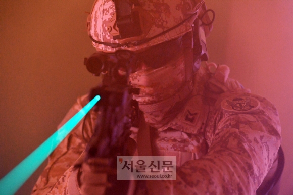 [서울포토] 첨단 장비로 무장하고 훈련 중인 아크부대