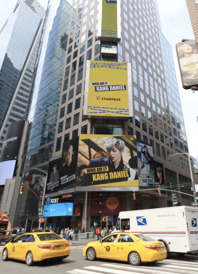 뉴욕 타임스퀘어 광고