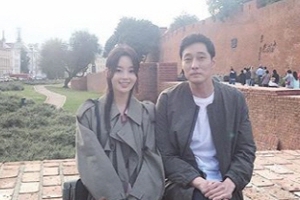 소지섭 남규리, 폴란드서 포착 ‘어색한 연인 분위기’