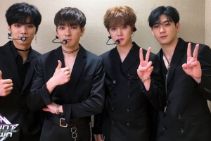 ‘엠카운트다운’ 뉴이스트W, 출연 인증샷 ‘러브들 기대해~’