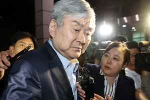 조양호, 차명 약국 세워 1000억원 챙긴 의혹