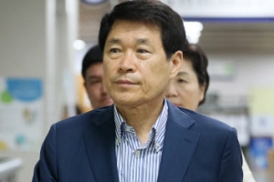 ‘보좌진 월급 상납’ 이군현 의원 징역형 집행유예 확정…의원직 상실