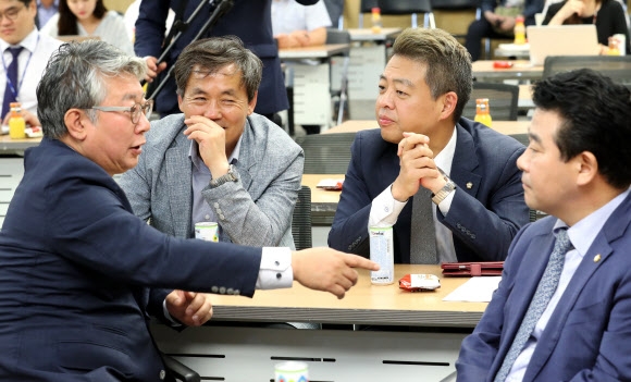 초선의원들의 대화