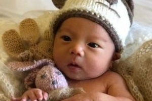 차유람 아들, 생후 7일의 놀라운 이목구비 “저한테 왜 그러세요?”