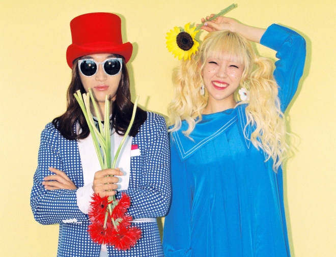 신현희와김루트. 문화인 제공