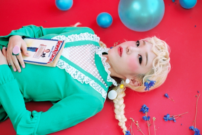 신현희. 문화인 제공